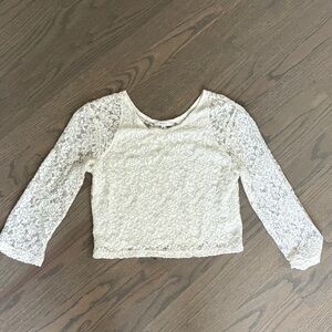 Aritzia Talula Ivory Lace Blouse in Size M
